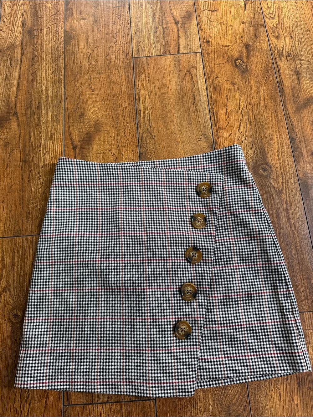 Forever 21 Black and White Checked Mini Skirt with Red Threading